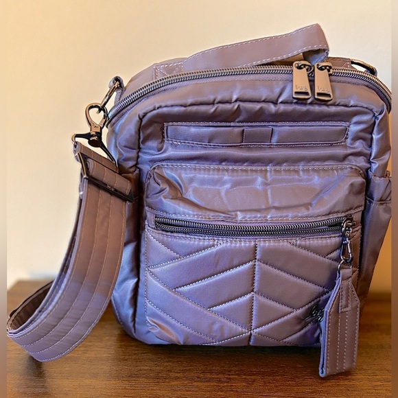 Lug Alpine Crossbody handbag. Walnut brown. EUC - Picture 5 of 13